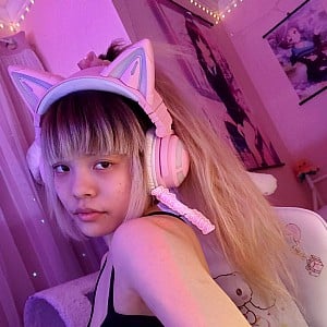 Aki Kitty