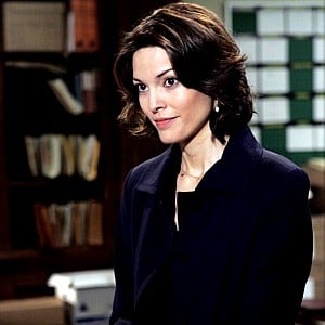 Alana de la Garza