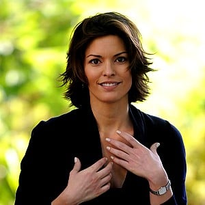 Alana de la Garza