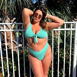 Alecia Dea