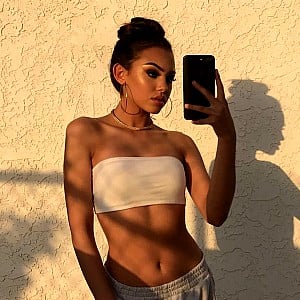 Aleina Topp