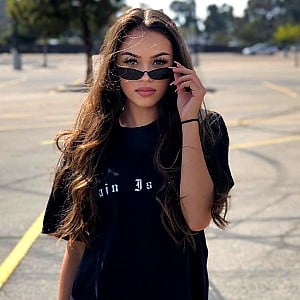 Aleina Topp