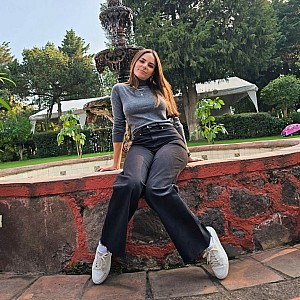Alejandra Robles Gil