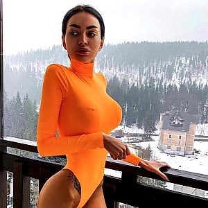 Alena Omovych