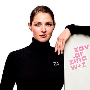 Alena Zavarzina