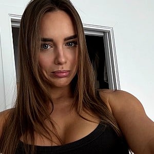 Alex Ann Lavigne-Pelletier