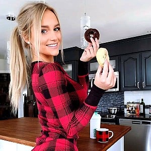 Alex Ann Lavigne-Pelletier