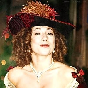 Alex Kingston