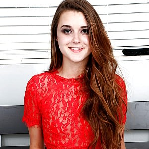 Alex Mae