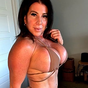 Alexa Azzona