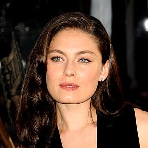 Alexa Davalos