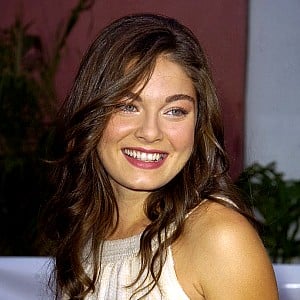 Alexa Davalos