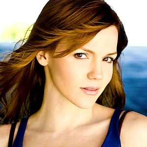 Alexa Havins