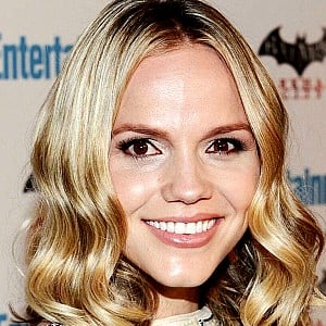 Alexa Havins