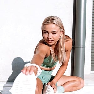 Alexa Leary