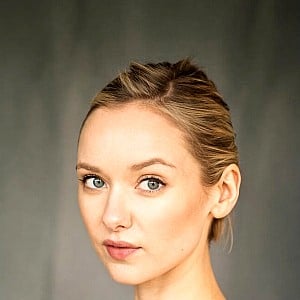 Alexandra Dowling