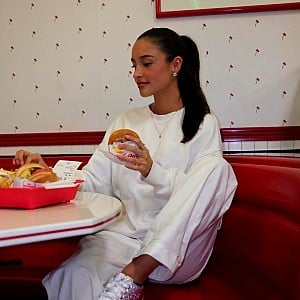 Alexandra Saint Mleux