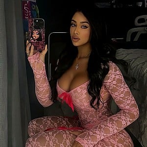 Alexandra Santiago