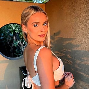 Alexandra Shields