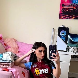 Alexia Grace