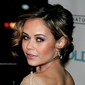 Alexis Dziena