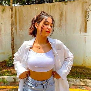 Alexis Kaur