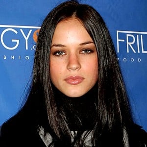 Alexis Knapp