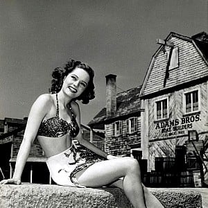 Alexis Smith (actress)