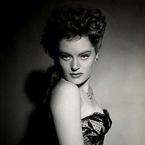 Alexis Smith (actress)
