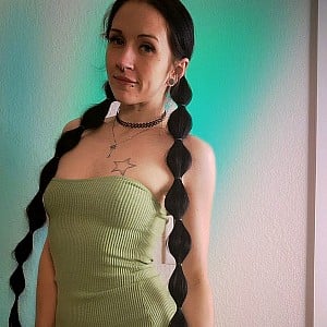 Alice Black (Onlyfans)