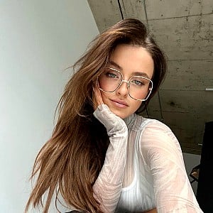 Alicia Moffet