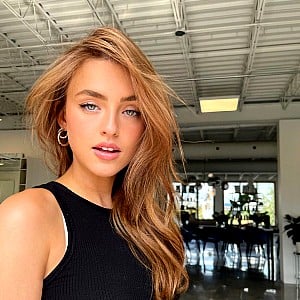 Alicia Moffet
