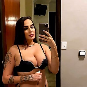 Aline Dias