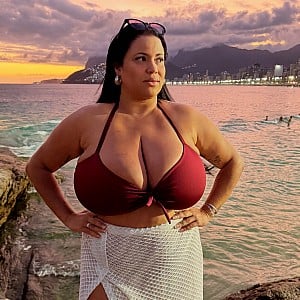 Aline Gomes