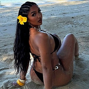 Alisha Simone