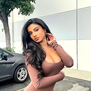 Alishba Sheikh
