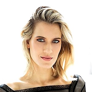 Alison Wandzura