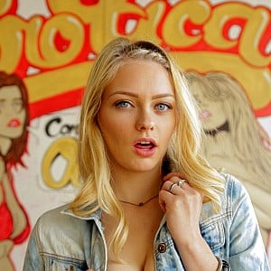 Alli Rae
