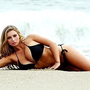 Allie (Sports By Brooks)