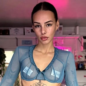 Allie Amour
