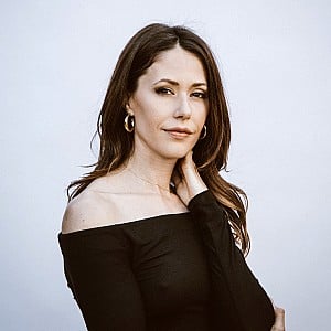 Amanda Crew