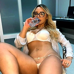 Amanda Mendes
