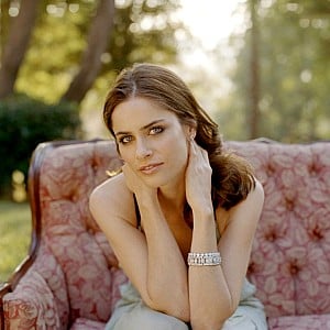 Amanda Peet