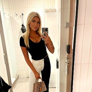 Amanda Vance