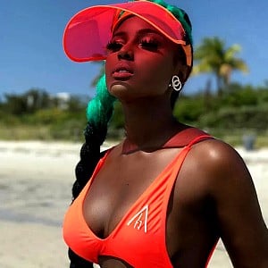 Amara La Negra