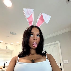 Amber Claire