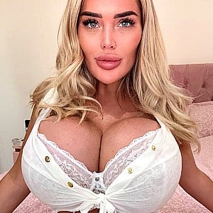 Amber May