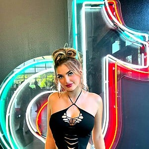 Amber Mezner