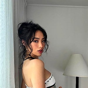 Amberly Zhou