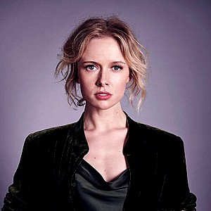 Amelia Eve (Actress)